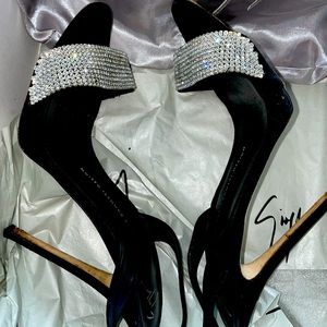 Giuseppe Zanotti Crystal Embellished Slingback